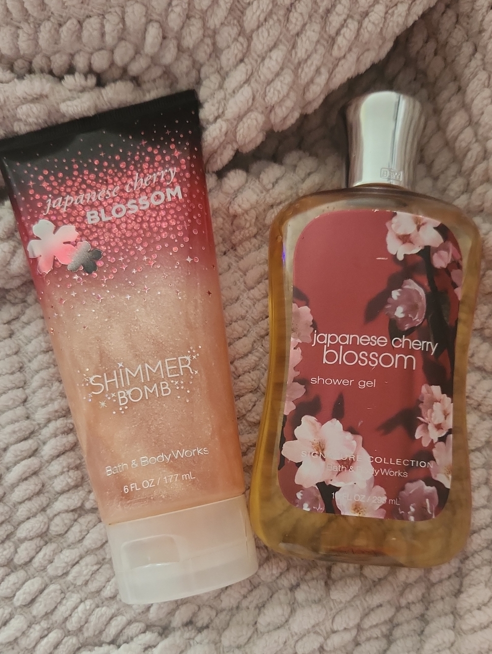 Bath & Body Works Japanese Cherry Blossom Shimmer Bomb & Shower Gel - Pink